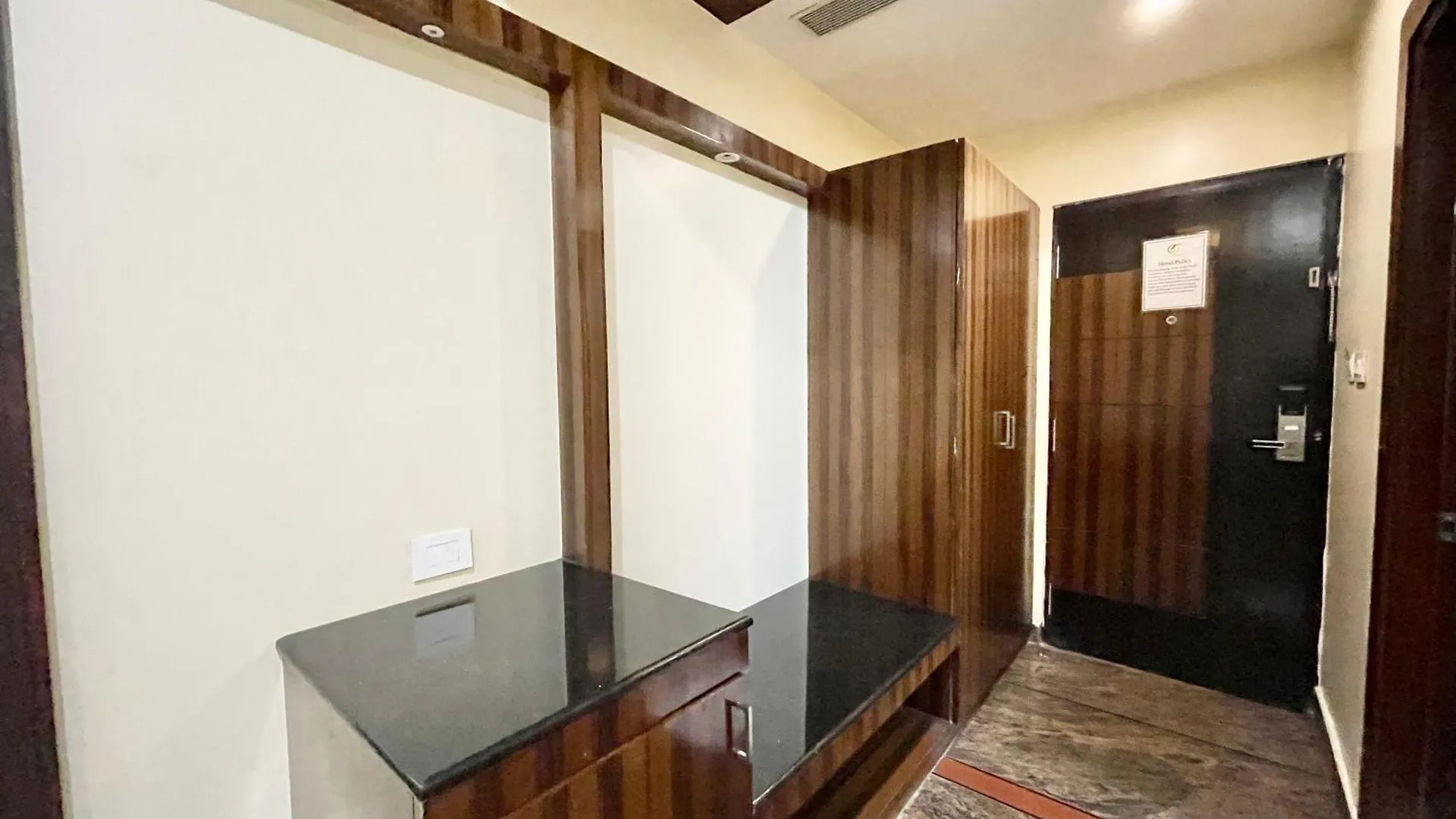 Hotel Silk ! Varanasi